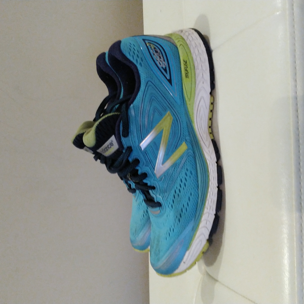 New Balance 880V7
